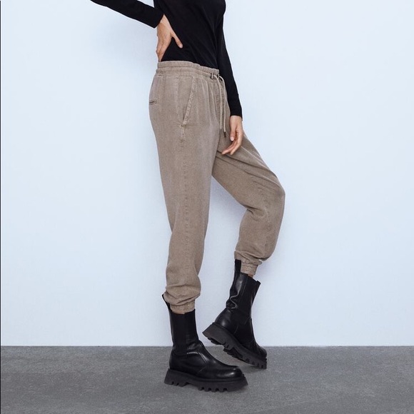 *SOLD* Zara Sage Green Jogger Pants - Size XS - Picture 9 of 12